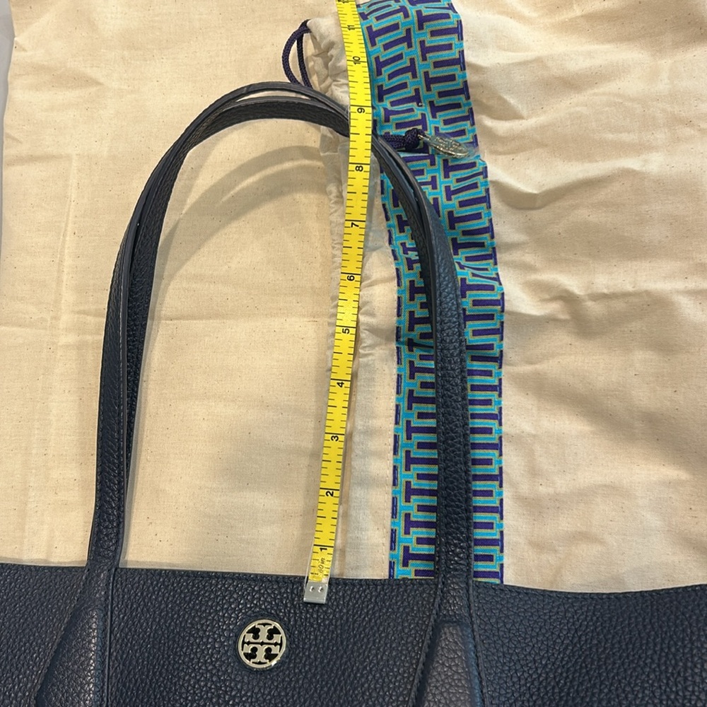 Tory Burch Perry Tote in Navy Blue with Gold Hardware - Picture 9 of 11